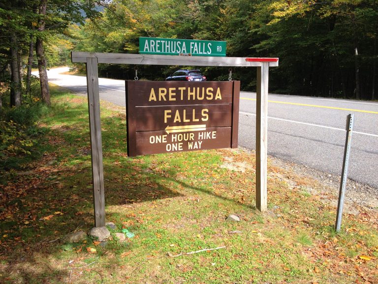 Arethusa Falls Trail Head is also used for Frankenstein Cliff