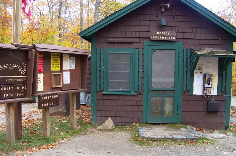 Self-Pay Station, Bring Cash! Self-Pay Station, Bring Cash!